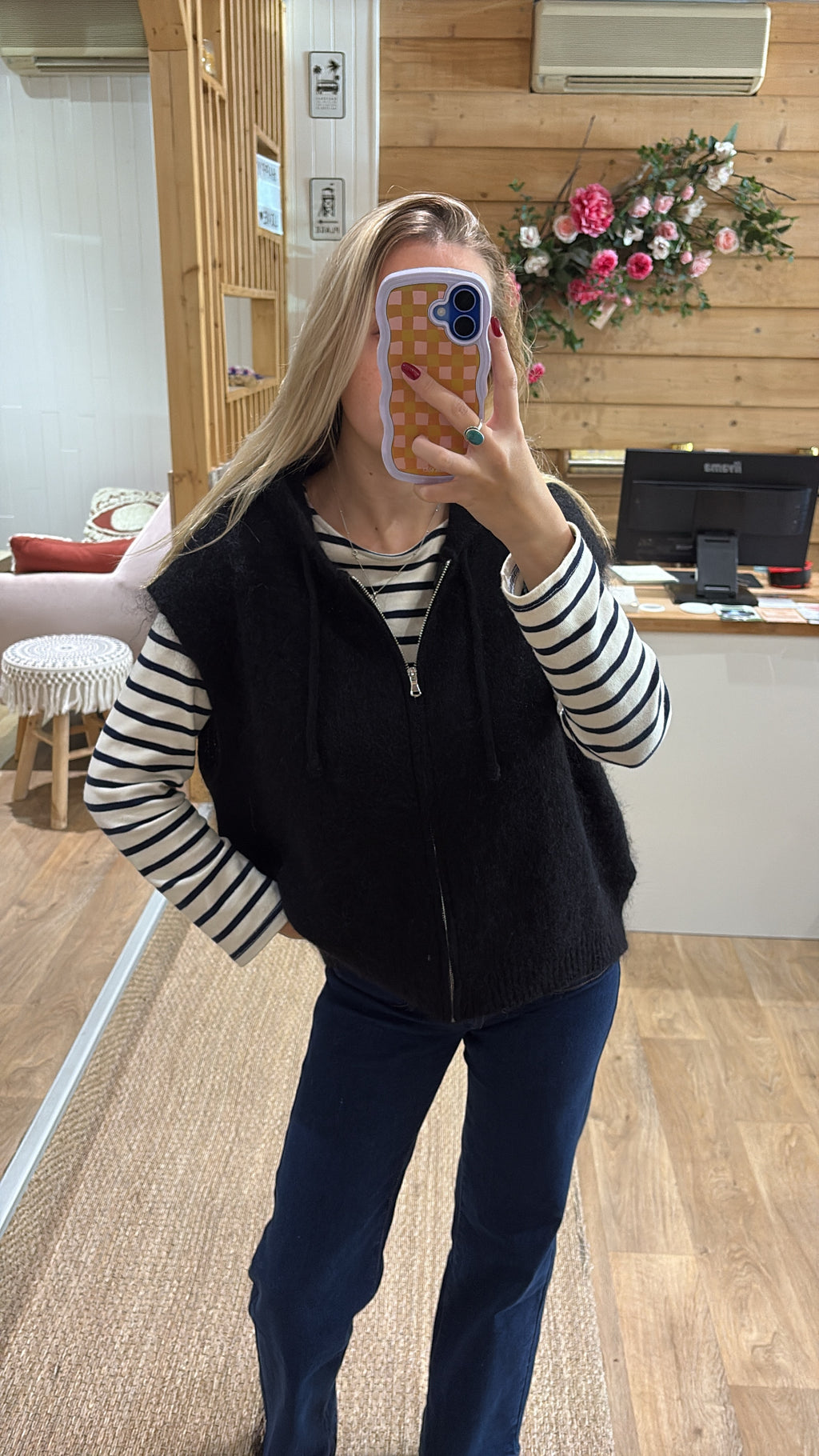 Gilet sans manches à capuche en mohair