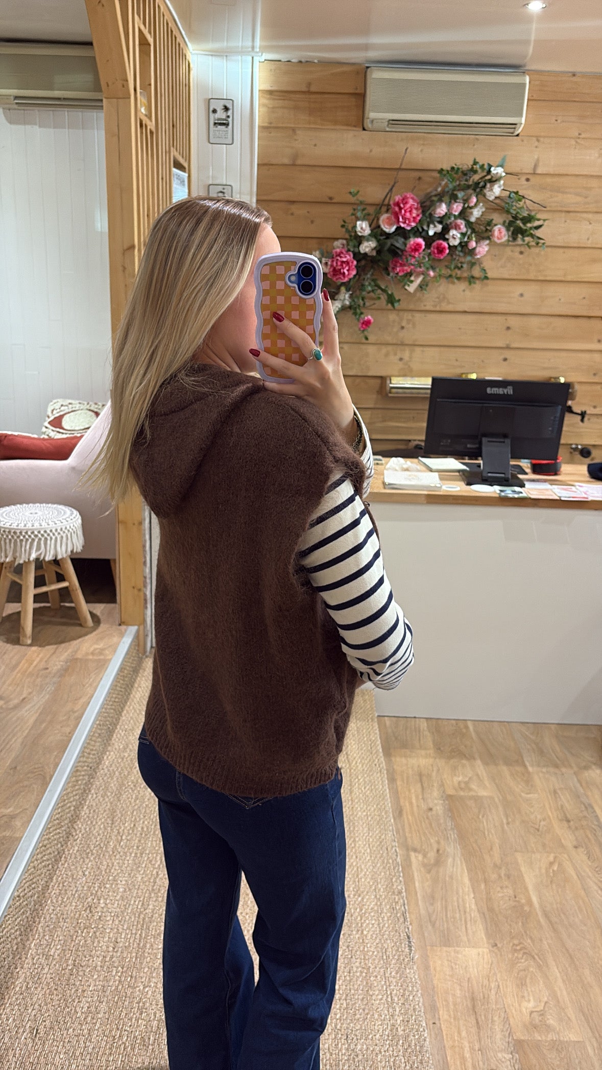 Gilet sans manches à capuche en mohair