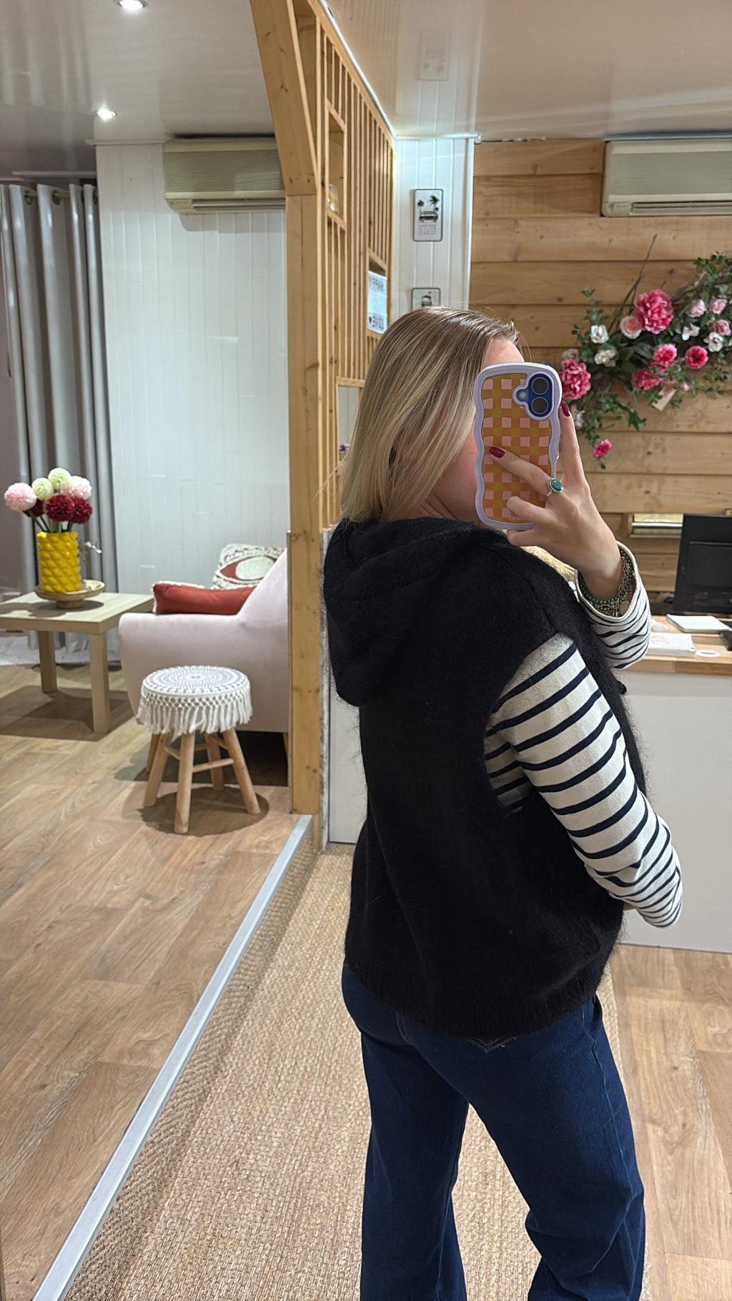 Gilet sans manches à capuche en mohair