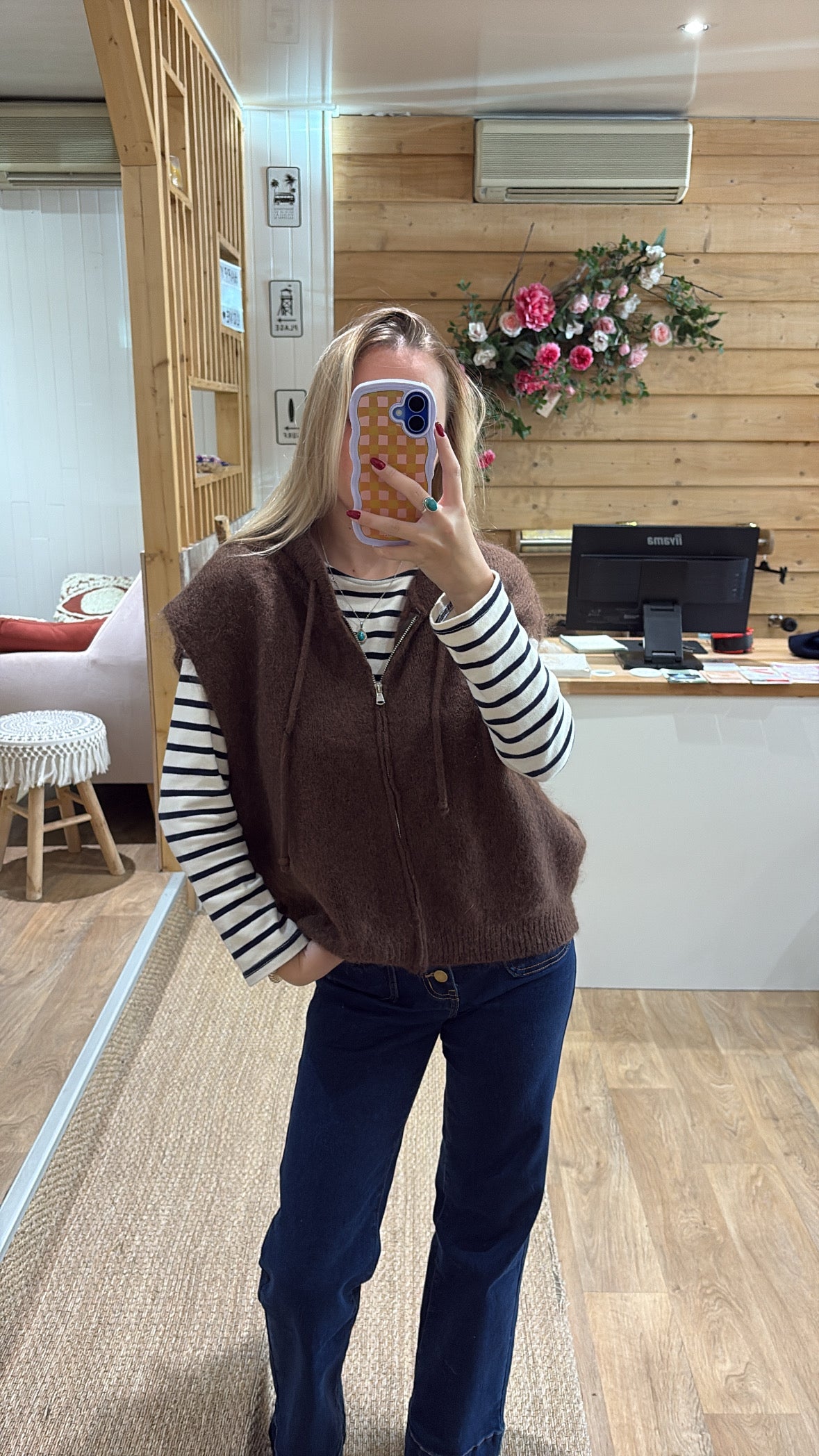 Gilet sans manches à capuche en mohair