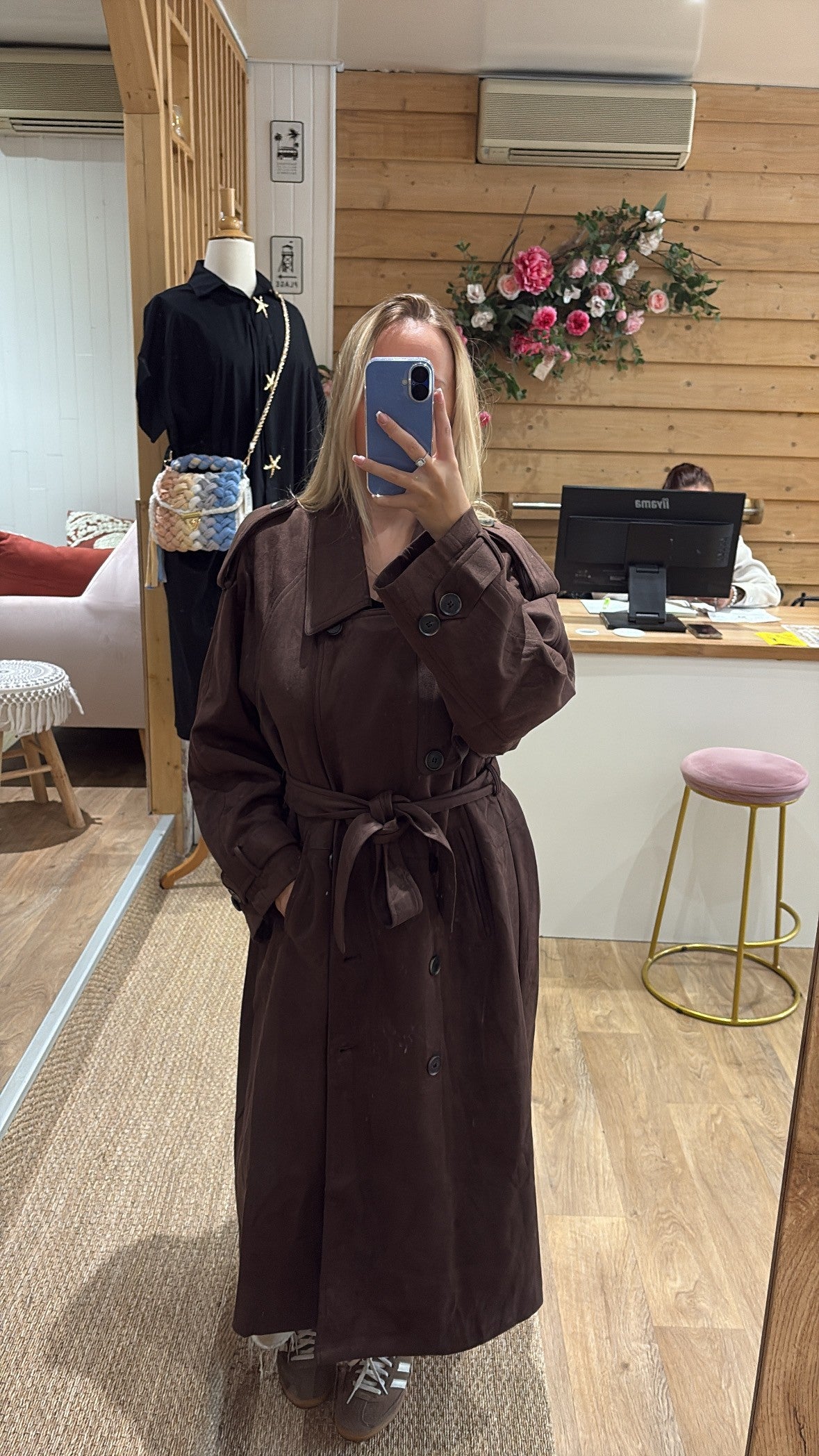 trench suedine marron